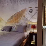ベッド・アンド・ブレックファスト La Chevre Folle - In Style With Free Basic Breakfast 4*