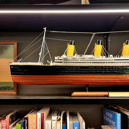 Logies La Chevre Folle - & Cooking In Style With Shared Kitchen Oostende