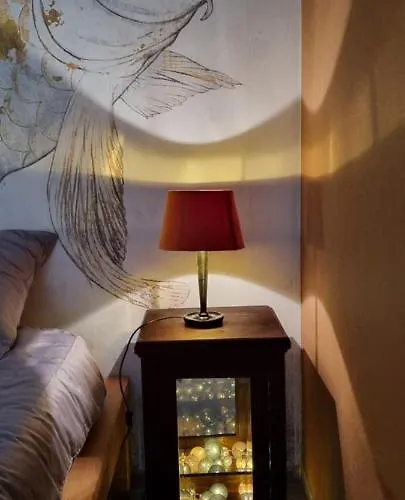 La Chevre Folle - In Style Featuring A Free Basic Breakfast 4*