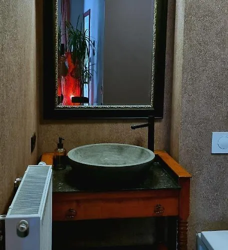 Logies La Chèvre Folle - Lodging&cooking In Style With Shared Kitchen 4*