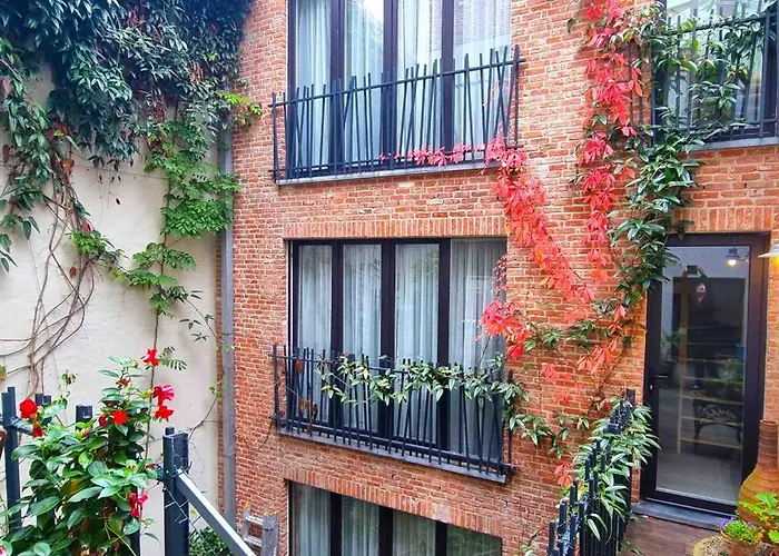 La Chevre Folle - In Style Featuring A Free Basic Breakfast 4* Oostende