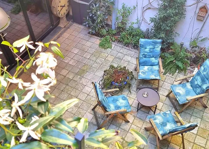 La Chevre Folle - In Style Featuring A Free Basic Breakfast Bed & Breakfast 4*