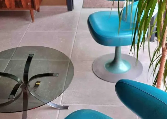 Bed & Breakfast La Chevre Folle - In Style Featuring A Free Basic Breakfast Oostende