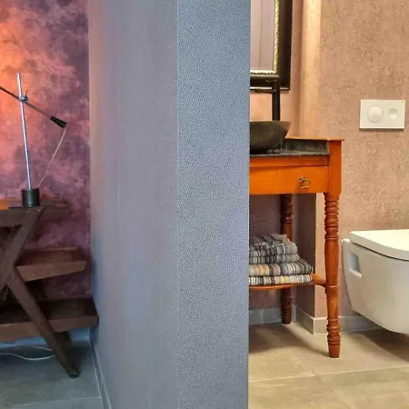 Bed & Breakfast Logies La Chèvre Folle - Lodging&cooking In Style With Shared Kitchen 4*